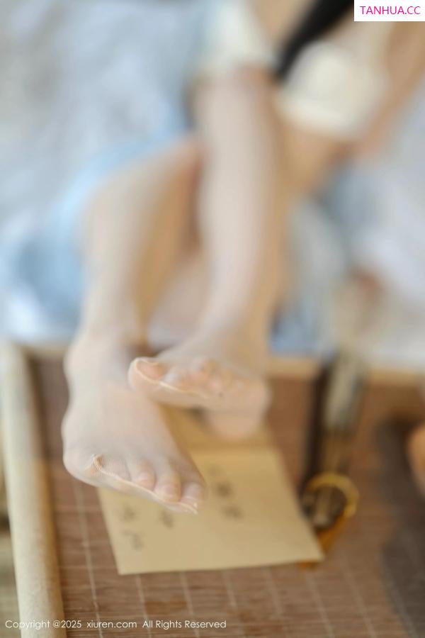   [XiuRen]高清写真图 2025.05.15 No.10278 茂木希子 日式旗袍第49张图片